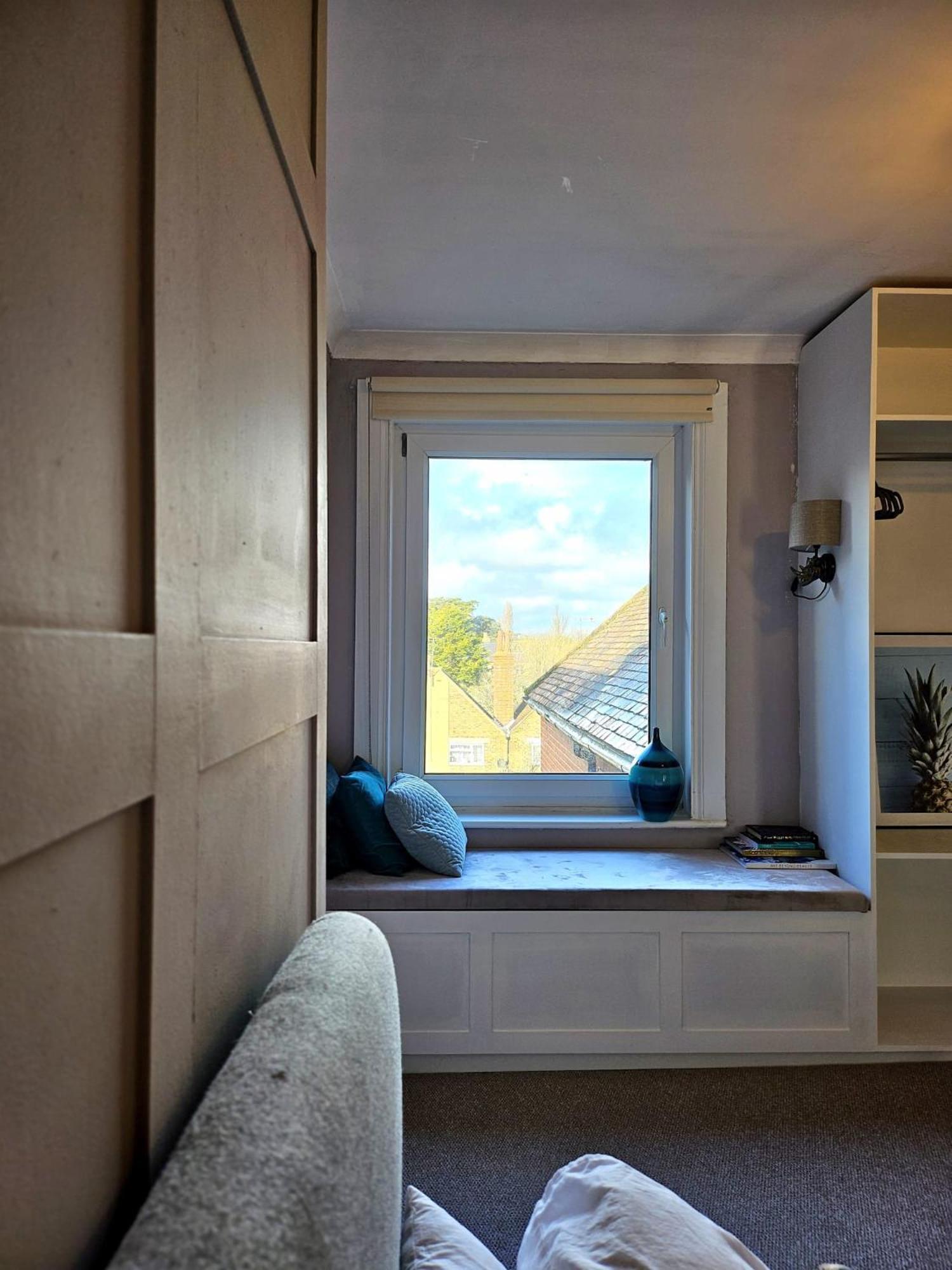 Seaview 2 Bedroom Apartment Littlehampton Bagian luar foto