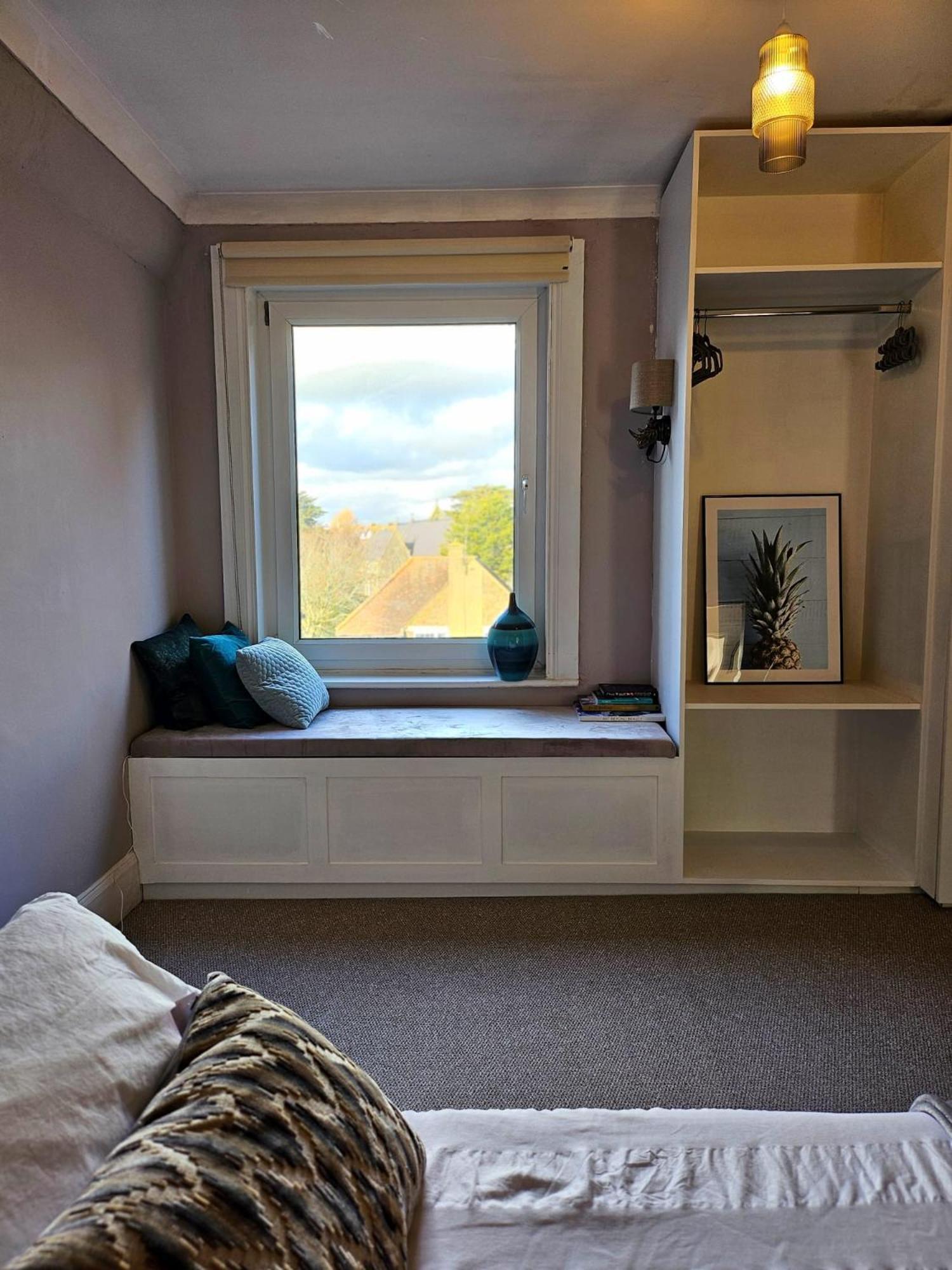Seaview 2 Bedroom Apartment Littlehampton Bagian luar foto